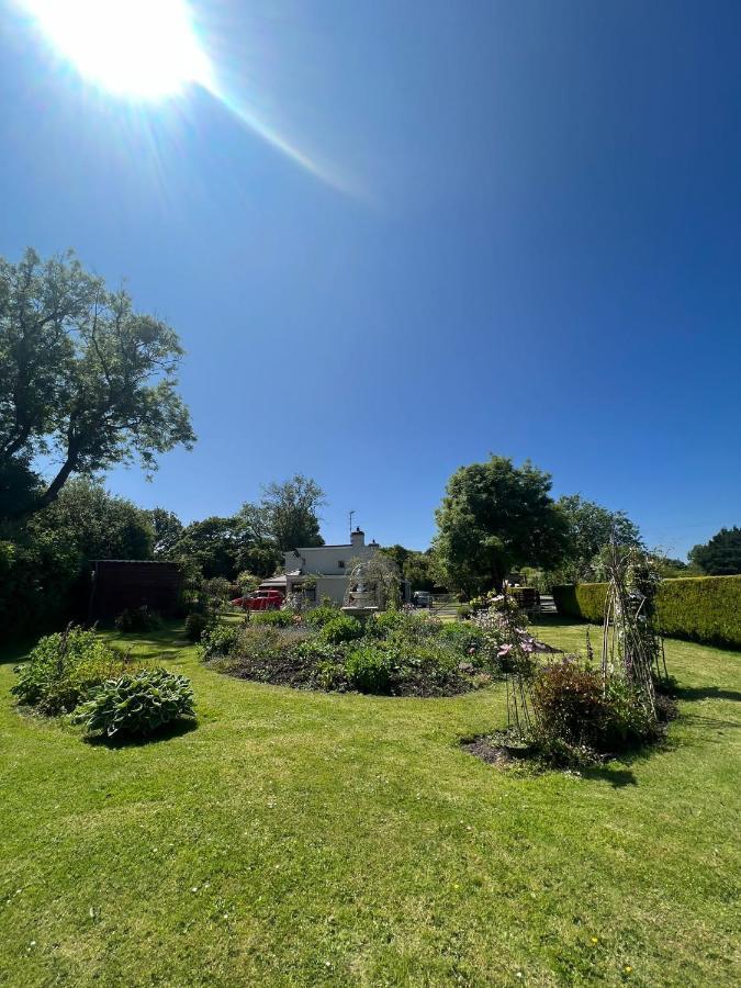 Broadmoor Farm Bed and Breakfast Kilgetty Exteriör bild